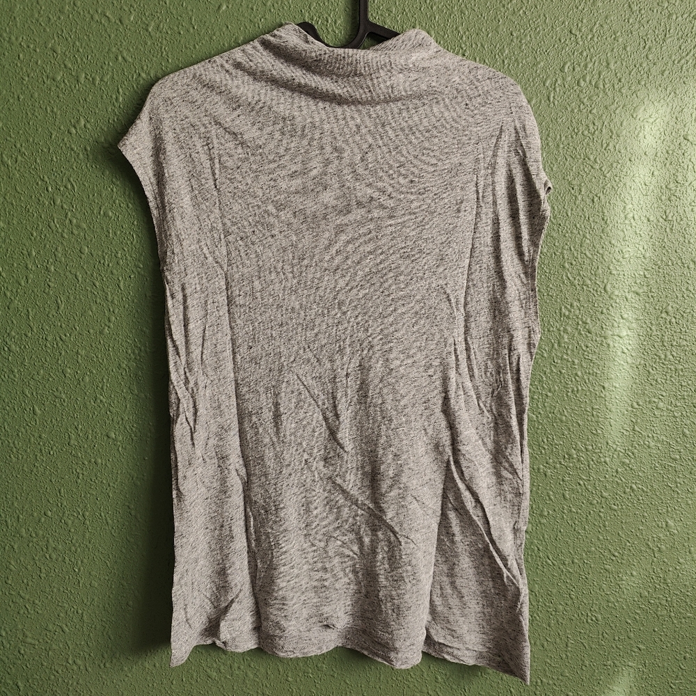 EUC H&M LINEN BLEND MOCK NECK SLEEVELESS TOP IN GRAY MELANGE SIZE 6